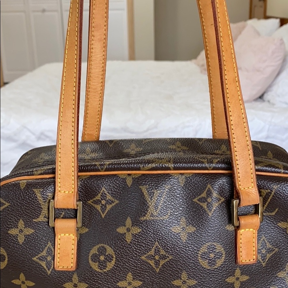 SOLD!!!!❤️authentic lv - Picture 8 of 15